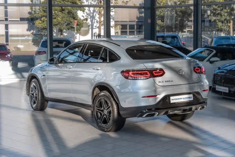 Mercedes-Benz GLC 300 din 2020 cu 70.318 km - oferta MER154130 - foto 8