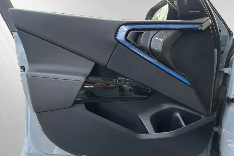 BMW X3 M50 din 2025 cu 25.080 km - oferta BMW154134 - foto 13