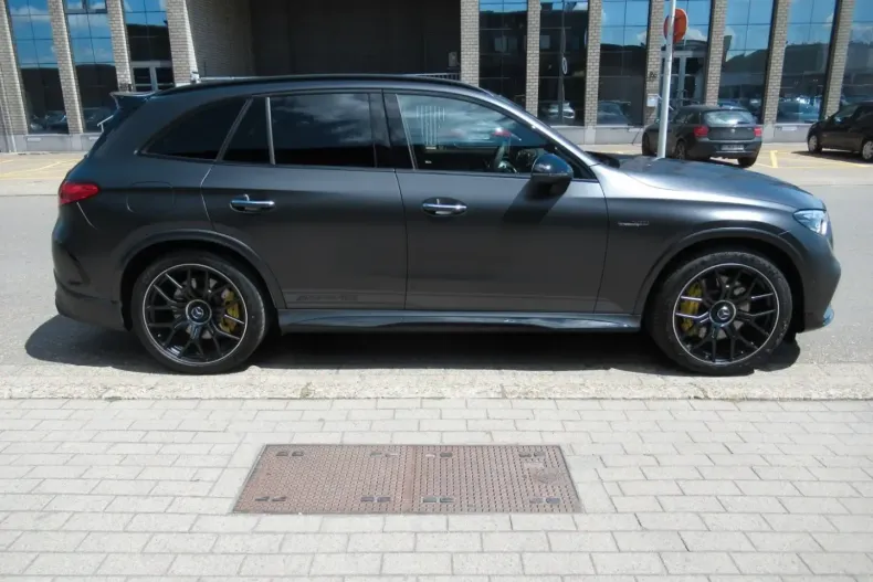 Mercedes-Benz GLC 63 AMG din 2024 cu 26.474 km - oferta MER154136 - foto 3