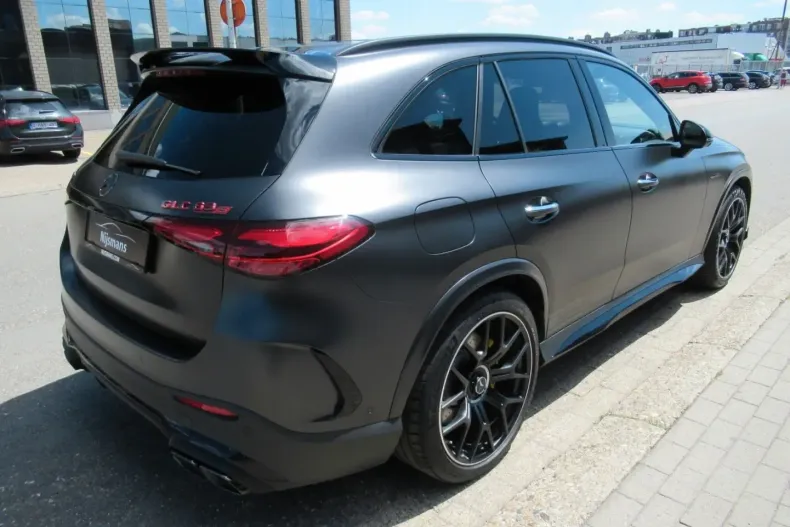 Mercedes-Benz GLC 63 AMG din 2024 cu 26.474 km - oferta MER154136 - foto 6