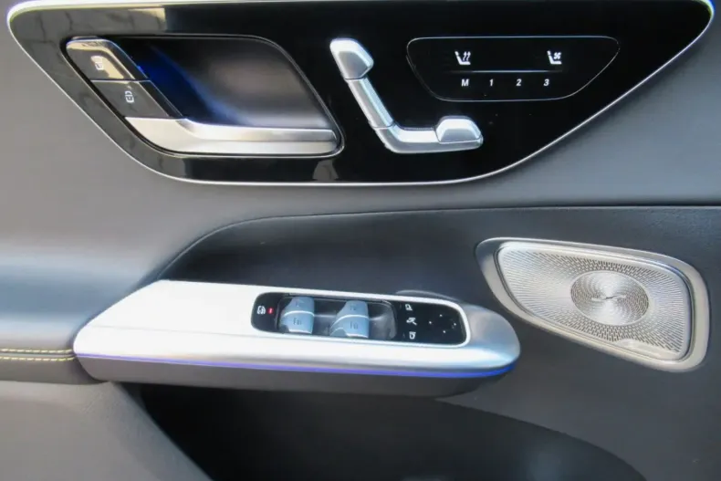 Mercedes-Benz GLC 63 AMG din 2024 cu 26.474 km - oferta MER154136 - foto 10