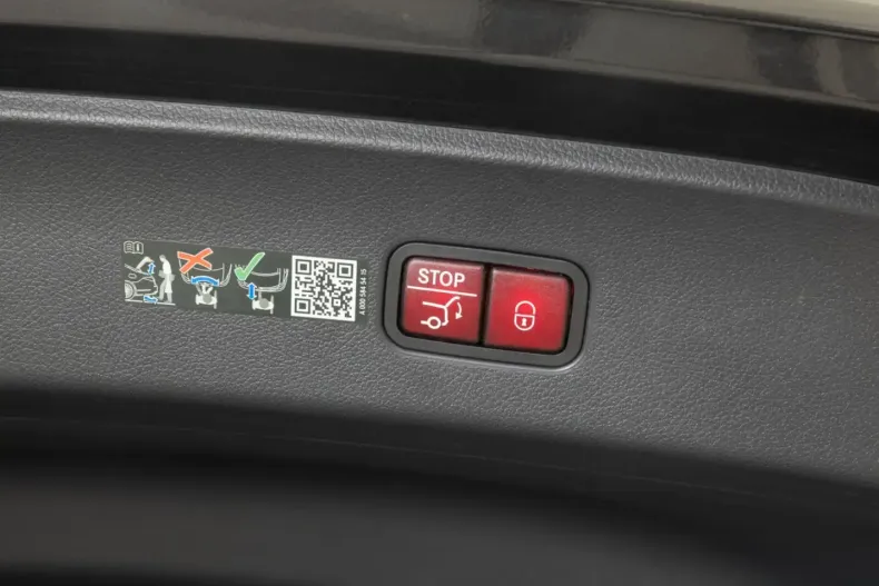 Mercedes-Benz GLC 63 AMG din 2024 cu 5.519 km - oferta MER154140 - foto 10