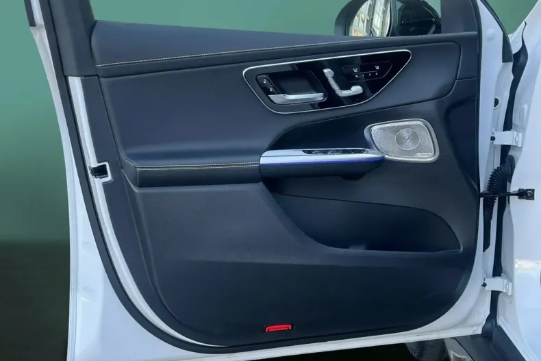 Mercedes-Benz GLC 63 AMG din 2024 cu 7.332 km - oferta MER154143 - foto 16