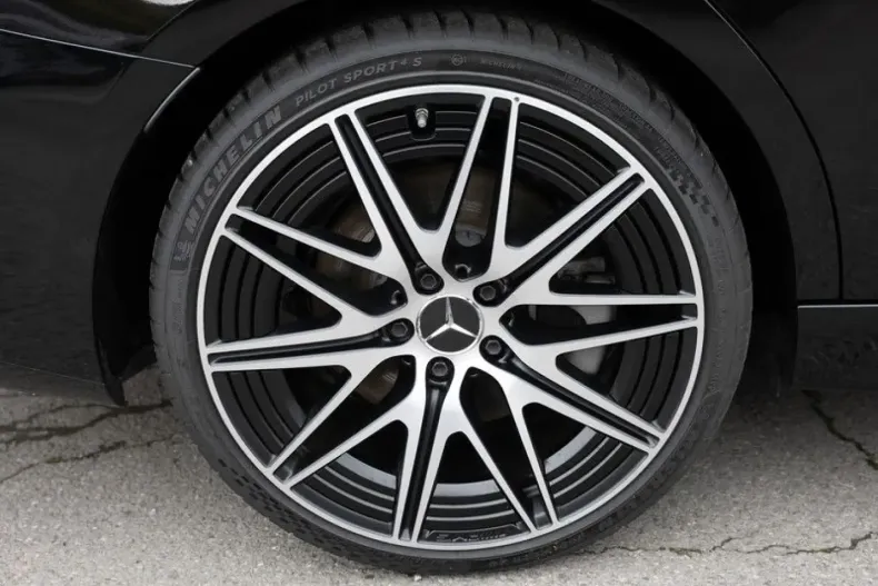 Mercedes-Benz C 43 AMG din 2024 cu 12.682 km - oferta MER154146 - foto 5