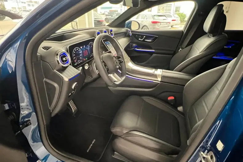 Mercedes-Benz GLC 400 din 2024 cu 7.981 km - oferta MER154147 - foto 2