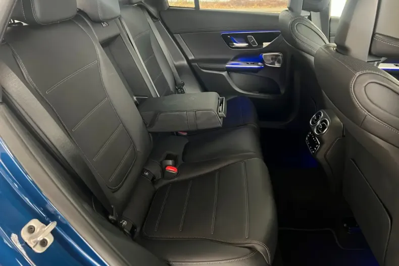 Mercedes-Benz GLC 400 din 2024 cu 7.981 km - oferta MER154147 - foto 17