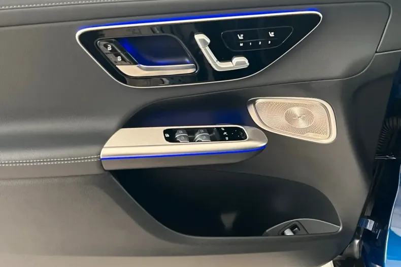 Mercedes-Benz GLC 400 din 2024 cu 7.981 km - oferta MER154147 - foto 26