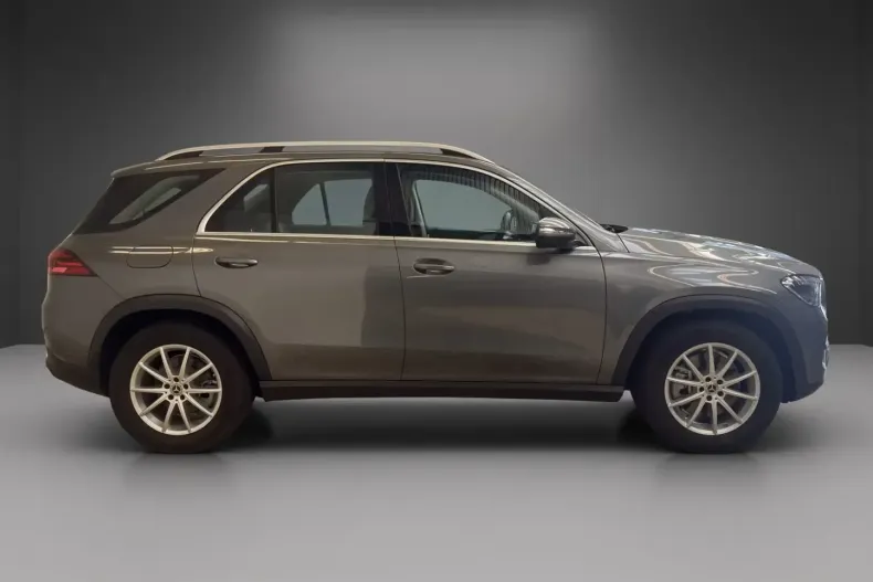 Mercedes-Benz GLE 400 din 2024 cu 6.850 km - oferta MER154150 - foto 8