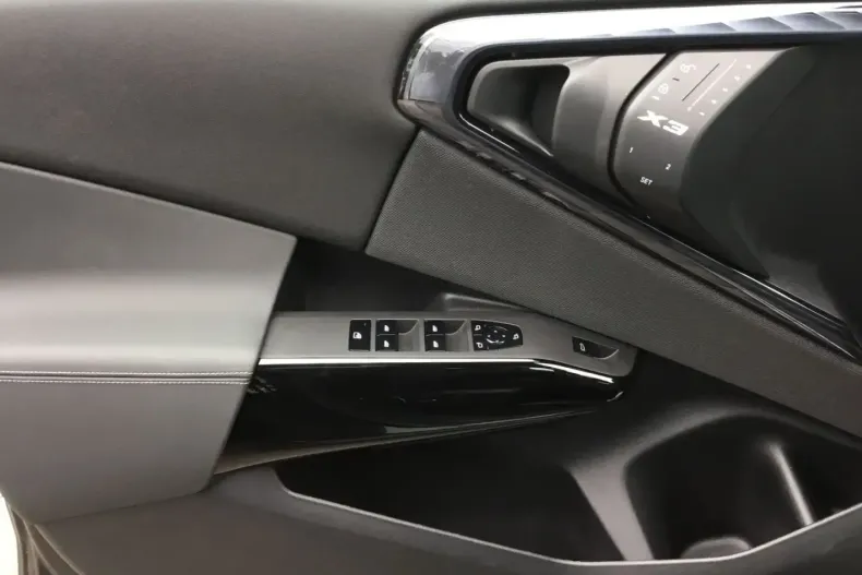 BMW X3 M50 din 2024 cu 25.207 km - oferta BMW154165 - foto 12