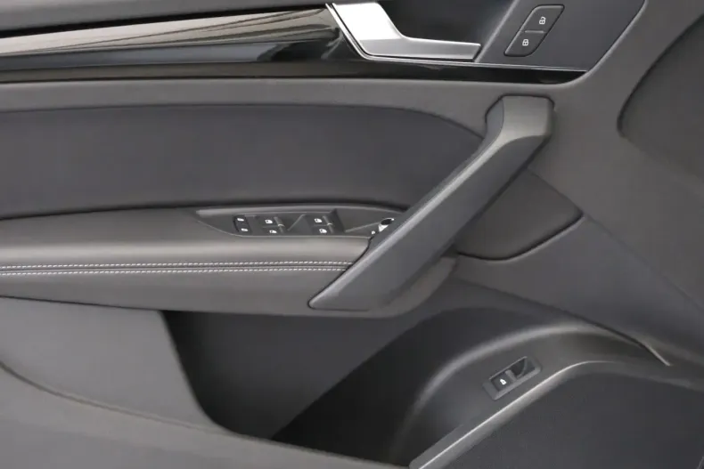 Audi Q5 din 2022 cu 11.195 km - oferta AUD154169 - foto 8