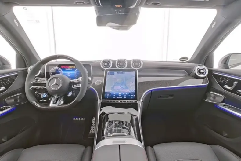 Mercedes-Benz GLC 63 AMG din 2024 cu 11.438 km - oferta MER154170 - foto 8