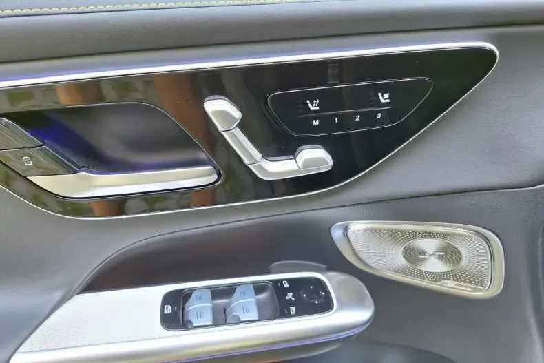 Mercedes-Benz GLC 43 AMG din 2024 cu 19.500 km - oferta MER154172 - foto 15