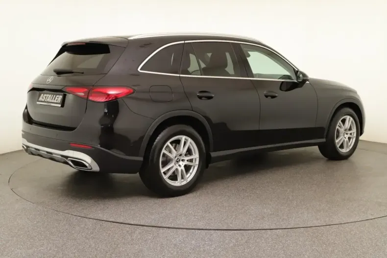 Mercedes-Benz GLC 200 din 2024 cu 60.000 km - oferta MER154180 - foto 3