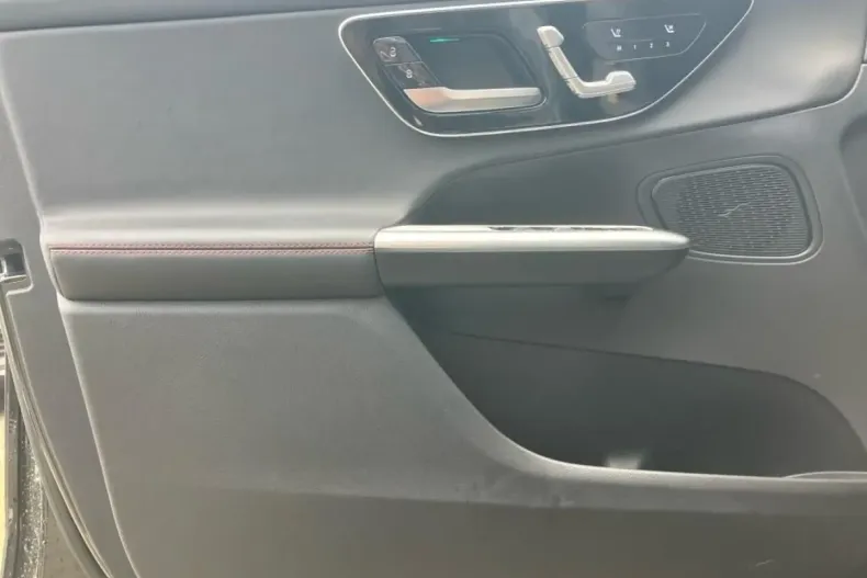 Mercedes-Benz GLC 43 AMG din 2024 cu 45.250 km - oferta MER154185 - foto 7