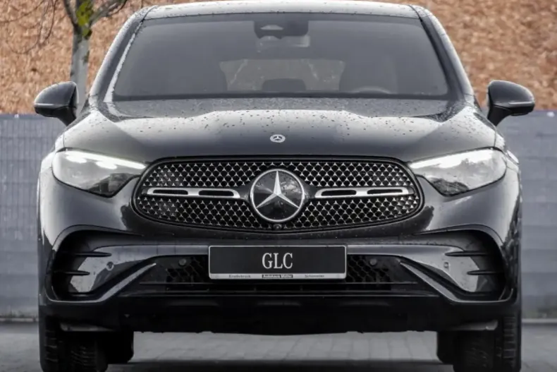 Mercedes-Benz GLC 300 din 2025 cu 11.020 km - oferta MER154190 - foto 1