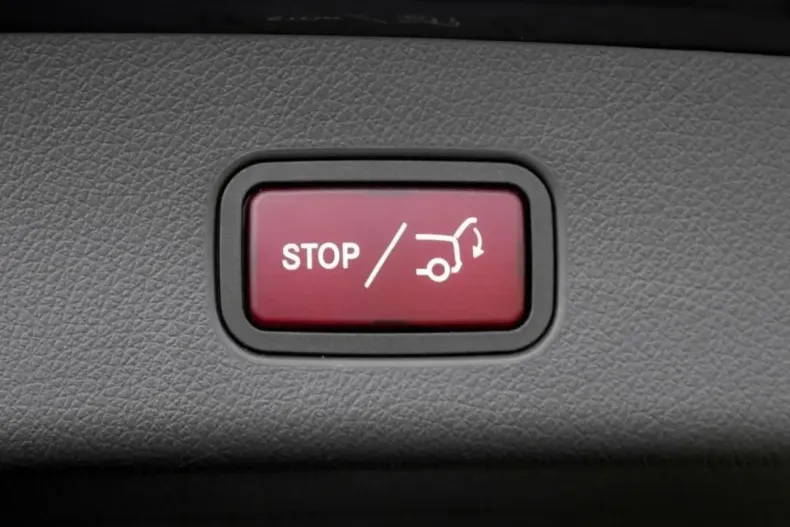 Mercedes-Benz GLC 300 din 2025 cu 11.020 km - oferta MER154190 - foto 19