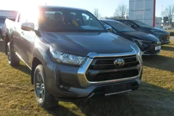 Toyota Hilux din 2025 - oferta TOY154199