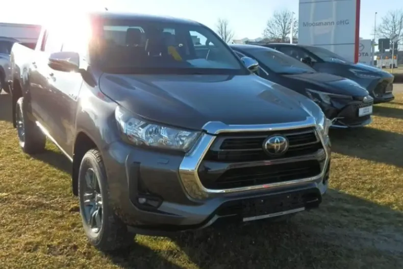 Toyota Hilux din 2025 cu 50 km - oferta TOY154199 - foto 1