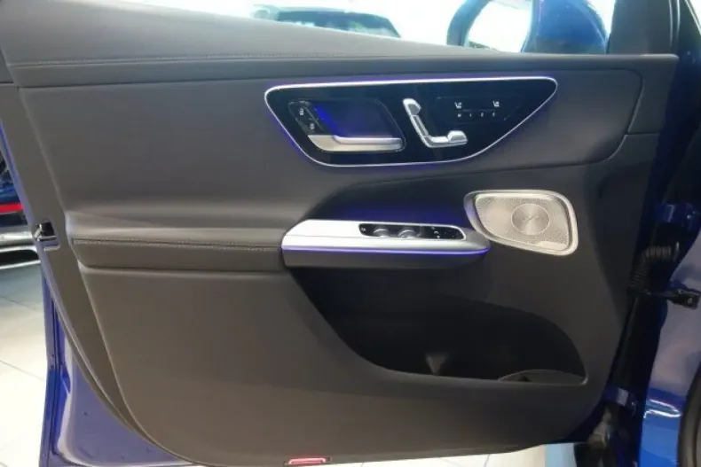 Mercedes-Benz GLC 300 din 2024 cu 29.987 km - oferta MER154203 - foto 9