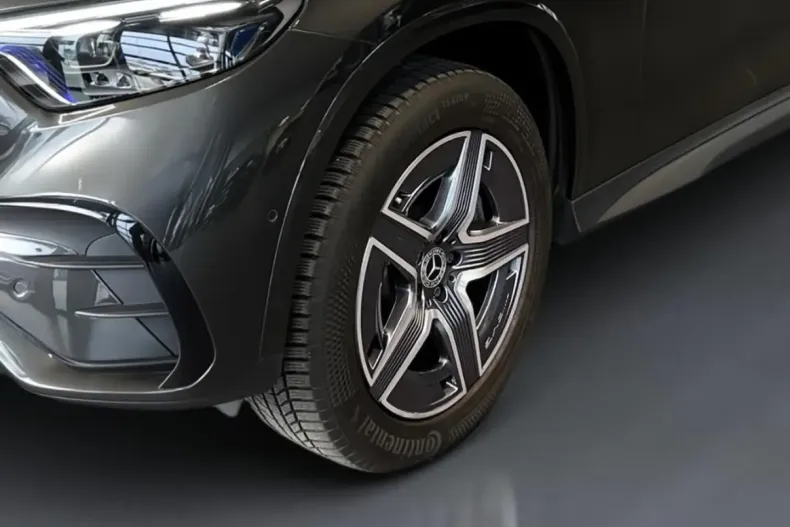 Mercedes-Benz GLC 300 din 2023 cu 18.189 km - oferta MER154205 - foto 3