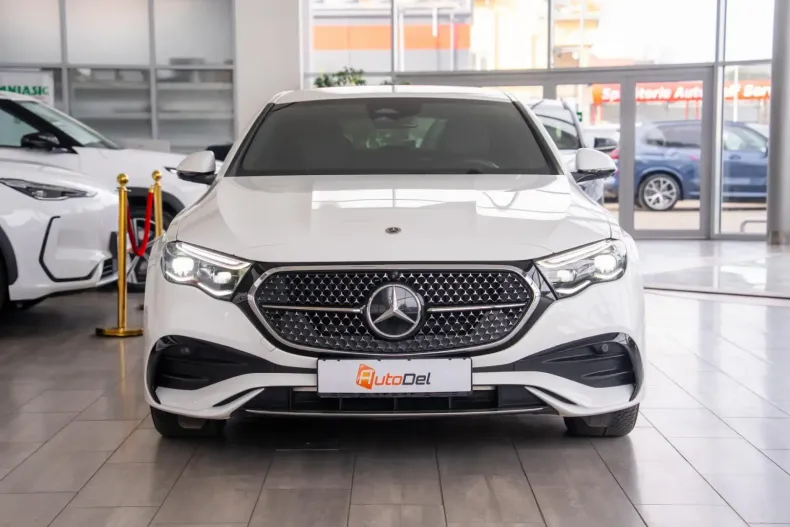 Mercedes-Benz E 300 din 2024 cu 25.000 km - oferta MER154210 - foto 2
