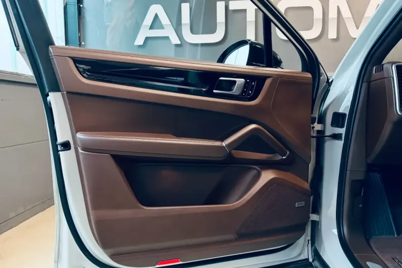 Porsche Cayenne din 2021 cu 93.000 km - oferta POR154219 - foto 11