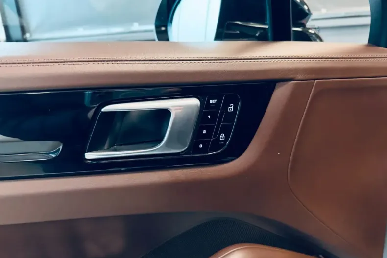 Porsche Cayenne din 2021 cu 93.000 km - oferta POR154219 - foto 12