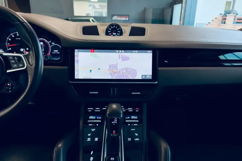 Porsche Cayenne din 2021 cu 93.000 km - oferta POR154219 - foto 21