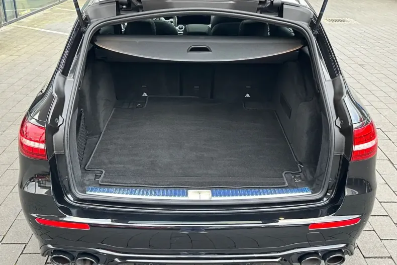 Mercedes-Benz E 53 AMG din 2021 cu 46.853 km - oferta MER154230 - foto 8