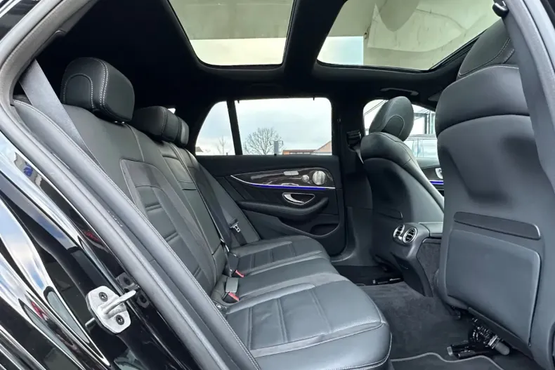 Mercedes-Benz E 53 AMG din 2021 cu 46.853 km - oferta MER154230 - foto 15