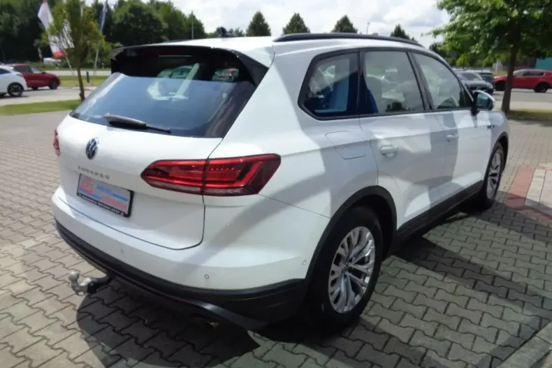 Volkswagen Touareg din 2021 cu 70.316 km - oferta VOL154236 - foto 4