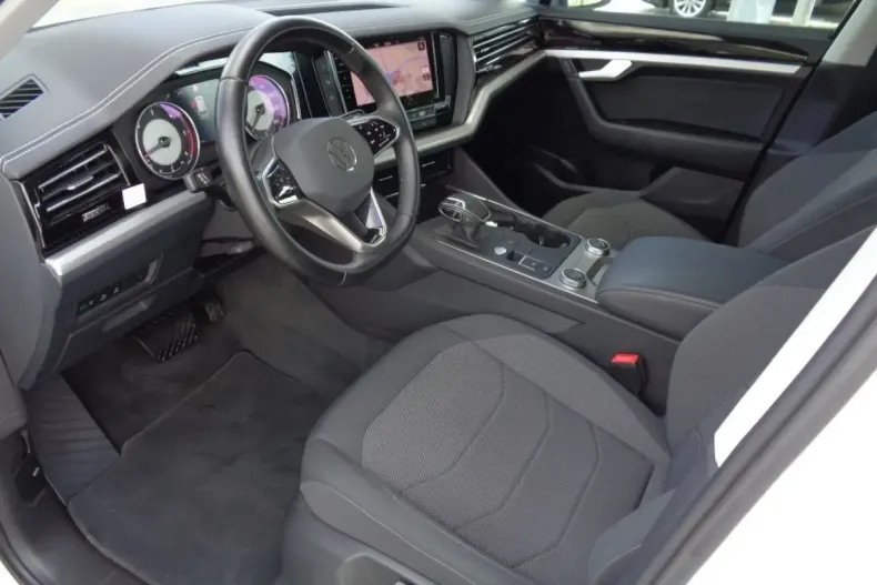 Volkswagen Touareg din 2021 cu 70.316 km - oferta VOL154236 - foto 5