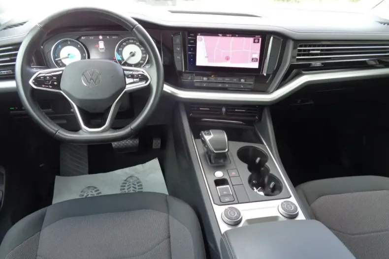 Volkswagen Touareg din 2021 cu 70.316 km - oferta VOL154236 - foto 7