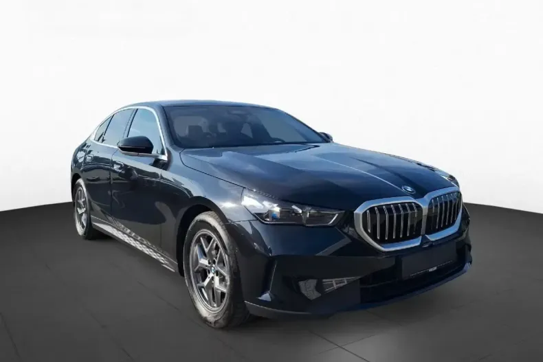 BMW 520 din 2024 cu 8.663 km - oferta BMW154238 - foto 3