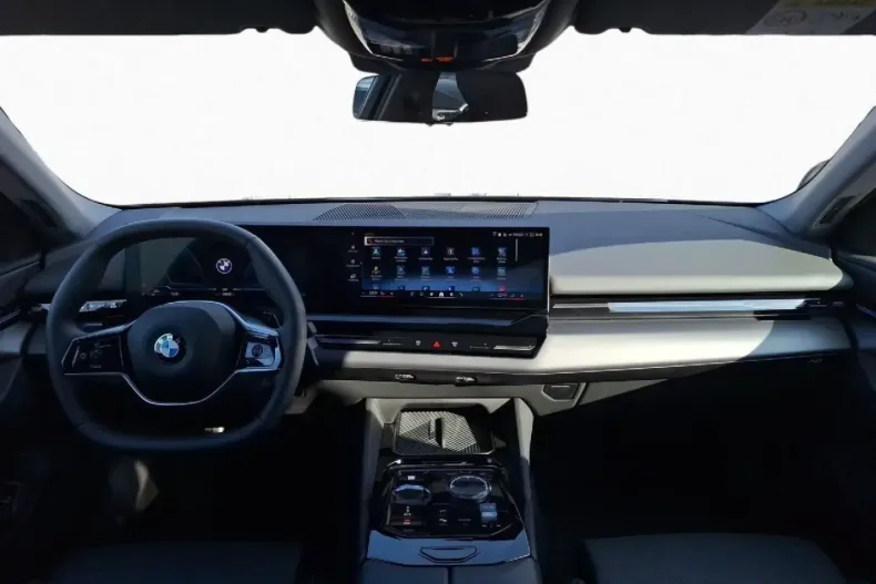 BMW 520 din 2024 cu 8.663 km - oferta BMW154238 - foto 9