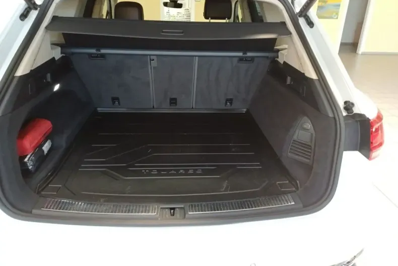 Volkswagen Touareg din 2021 cu 59.404 km - oferta VOL154240 - foto 6