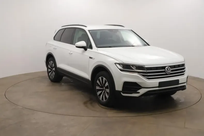 Volkswagen Touareg din 2021 cu 23.295 km - oferta VOL154241 - foto 1