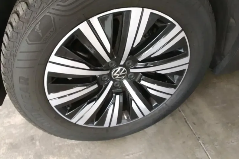 Volkswagen Touareg din 2021 cu 23.295 km - oferta VOL154241 - foto 8