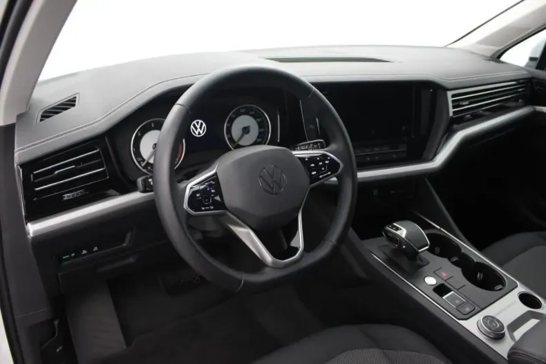 Volkswagen Touareg din 2021 cu 23.295 km - oferta VOL154241 - foto 14