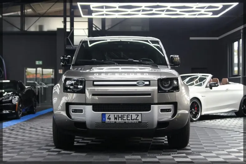 Land Rover Defender din 2022 cu 45.000 km - oferta LAN154242 - foto 3