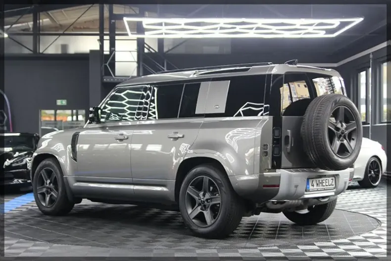 Land Rover Defender din 2022 cu 45.000 km - oferta LAN154242 - foto 6