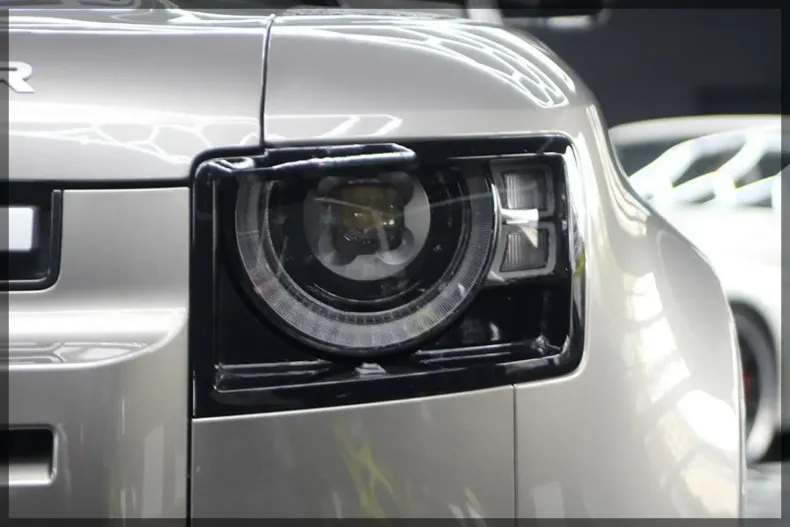 Land Rover Defender din 2022 cu 45.000 km - oferta LAN154242 - foto 9