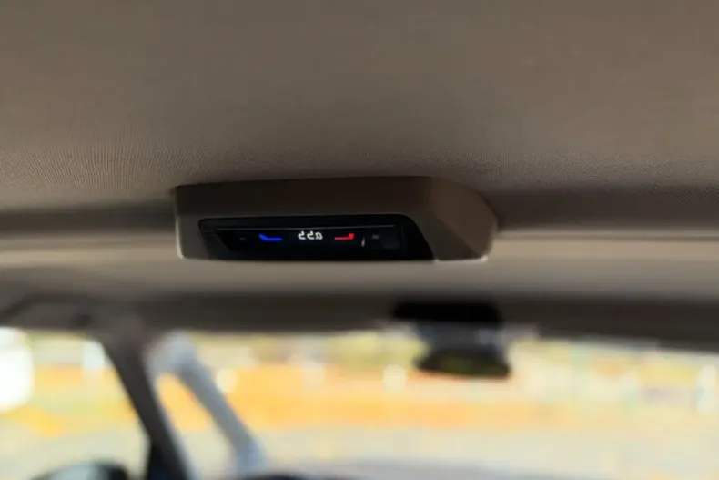 Volkswagen T7 Multivan din 2023 cu 74.300 km - oferta VOL154245 - foto 19