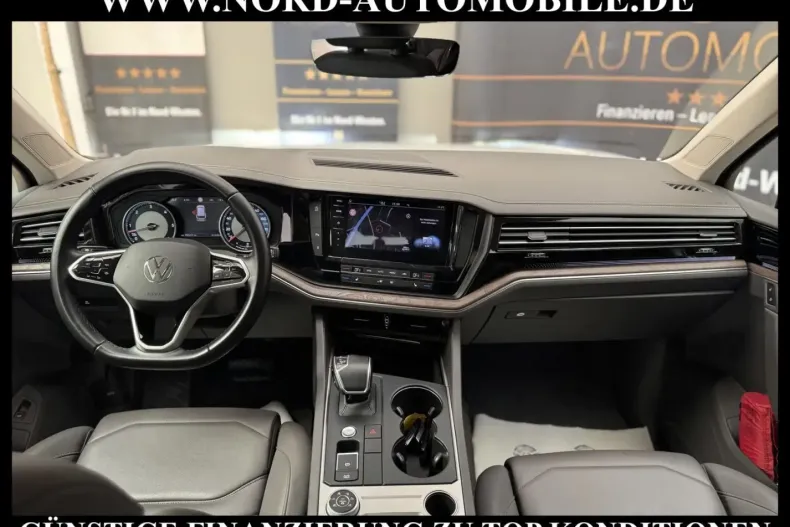 Volkswagen Touareg din 2021 cu 61.446 km - oferta VOL154246 - foto 16