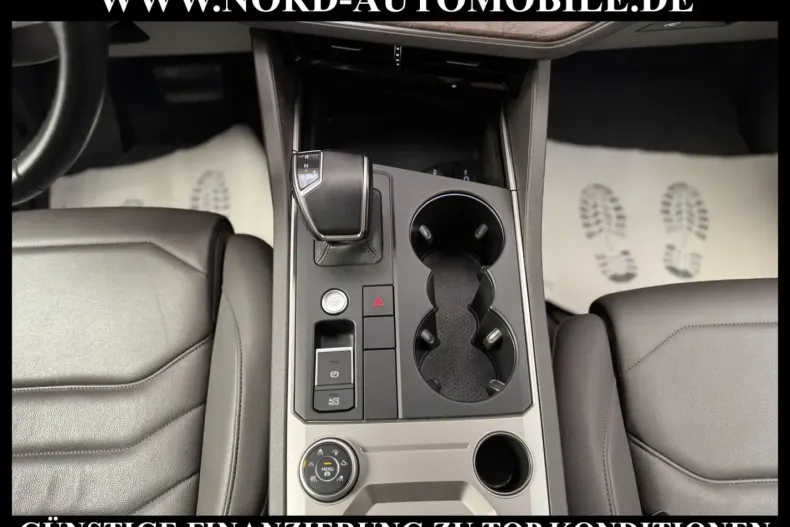 Volkswagen Touareg din 2021 cu 61.446 km - oferta VOL154246 - foto 18