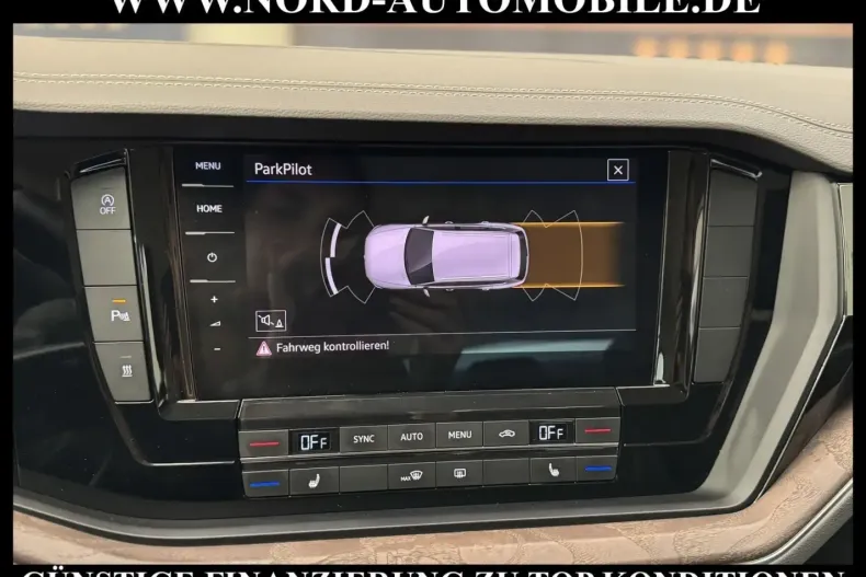 Volkswagen Touareg din 2021 cu 61.446 km - oferta VOL154246 - foto 19