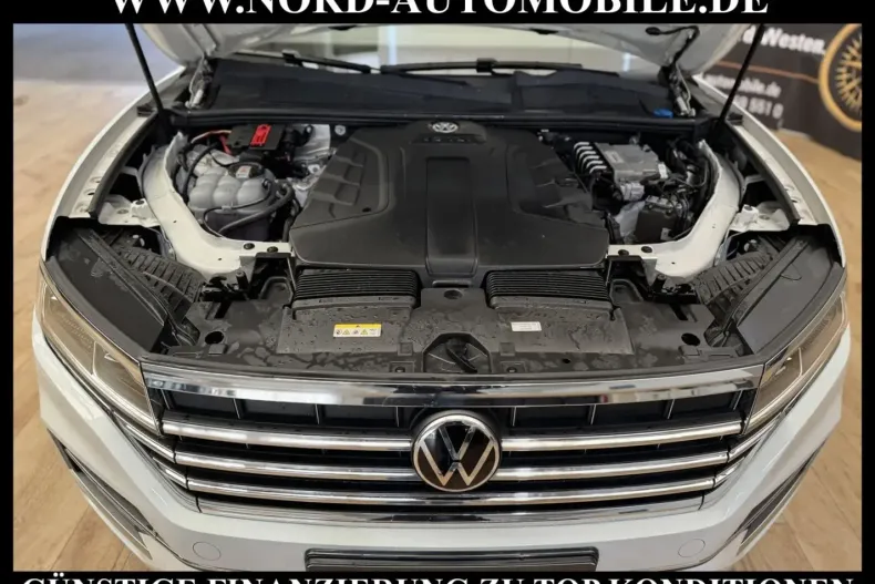 Volkswagen Touareg din 2021 cu 61.446 km - oferta VOL154246 - foto 21