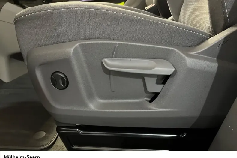 Volkswagen T7 Multivan din 2025 cu 16.900 km - oferta VOL154248 - foto 10