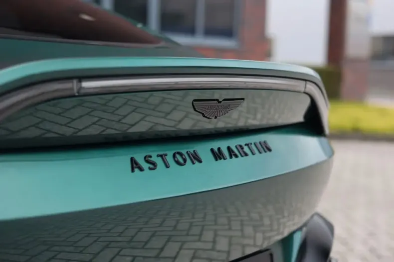 Aston Martin V8 Vantage din 2024 cu 3.089 km - oferta AST154255 - foto 12