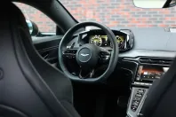 Aston Martin V8 Vantage din 2024 cu 3.089 km - oferta AST154255 - foto 17